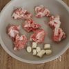 ワンパン15分♪豚こまチーズボール♡簡単なのに満足度◎の下準備
