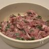 ワンパンで楽々♩【豚こま大葉梅からあげ】の工程1