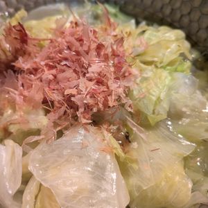 たぐともの作ってみた!投稿(＼白だしで一発・3分・包丁いらず！／ レタスのおひたし)