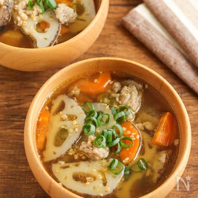 ほっこり♪豚ひき肉とれんこんのみそ汁