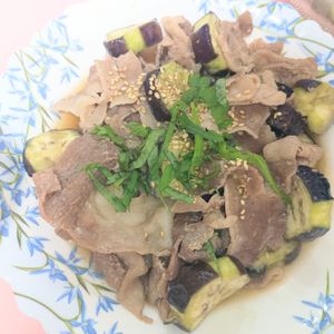 milkの作ってみた!投稿(材料これだけ！『なすと豚こまのレンチンめんつゆ蒸し』)