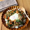 10分で完成！【ひき肉×小松菜ビビンバ風丼】卵もワンパンで◎の工程5