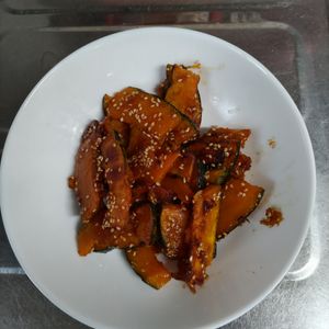KUMIKOの作ってみた!投稿(【かぼちゃの甘辛ごま照り焼き】かぼちゃが甘〜い♡ごま風味♬︎)