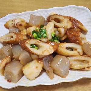ナムディの作ってみた!投稿(簡単＆節約！【こんにゃくとちくわの甘辛炒め】)