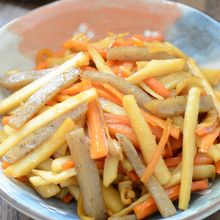 【筍・人参・蒟蒻のきんぴら】ご飯によく合う甘辛味!お弁当にも