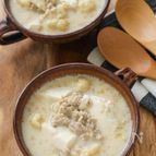 やさしい甘さ♡カリフラワーと豆腐のごま豆乳スープ