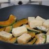 ワンパン10分！【かぼちゃと厚揚げのコク旨カレーそぼろ炒め】の工程4