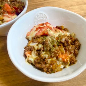 ゆかりの作ってみた!投稿(疲れた日に！【ハンバーグ風トマトチーズ丼】)