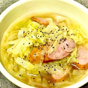michuの作ってみた!投稿(簡単！たっぷりキャベツとウィンナーのコンソメ煮)
