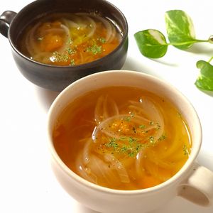 とのちゃまの作ってみた!投稿(さっぱり美味しい♡トマトとオニオンのシンプルコンソメスープ)