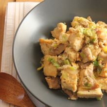 簡単コスパ◎！崩し豆腐のネギ塩炒め