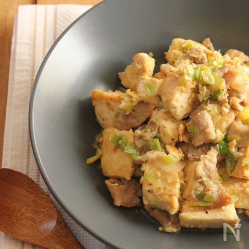 簡単コスパ◎！崩し豆腐のネギ塩炒め