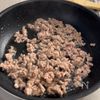 【爆速もやしそぼろ】ワンパンで爆速飯の工程2