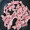 【豚ひき肉と玉子のとろ〜り甘酢だれ】パクパク食べちゃう♡の工程1