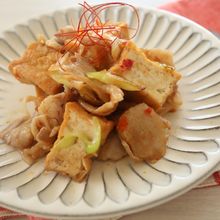 簡単！時短！厚揚げと豚バラのピリ辛味噌炒め