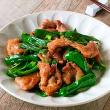 食材2つ!【ピーマンと豚ばらの甘辛生姜炒め】