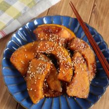 おやつにもおかずにも♪かぼちゃの甘辛炒め