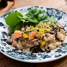 レモンでさっぱり「鮭とひじきのさっぱりレモン釜飯」