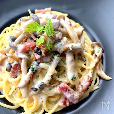 簡単濃厚〝ベーコンとしめじのゴルゴンゾーラスパゲティ〟