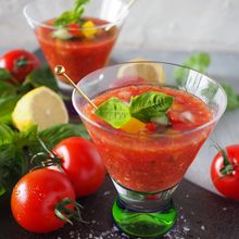 ビタミンたっぷり完熟トマトでガスパチョ#食べる点敵飲むサラダ