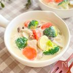 ゴロゴロ新じゃがとチキンのクリームシチュー