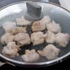 『鶏肉ともやしの具沢山☆にら玉』コクうま♡もも肉ジューシー♪の工程3