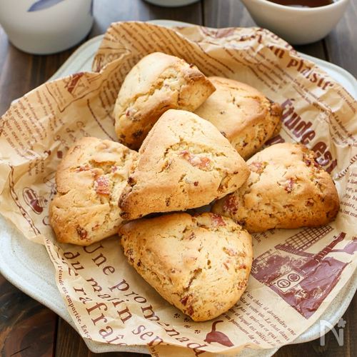 【ホットケーキミックスで！ベーコンのメープルスコーン】簡単♡