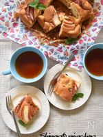 混ぜて焼くだけ！りんごの生クリームケーキ