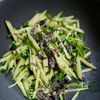 さっと1品！きゅうりと水菜の塩昆布和えの工程2