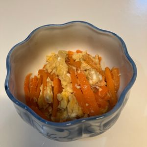 りりぃの作ってみた!投稿(レンジで作る♩人参しりしり)