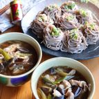 なすと豚しゃぶの絶品つけ蕎麦（そば）