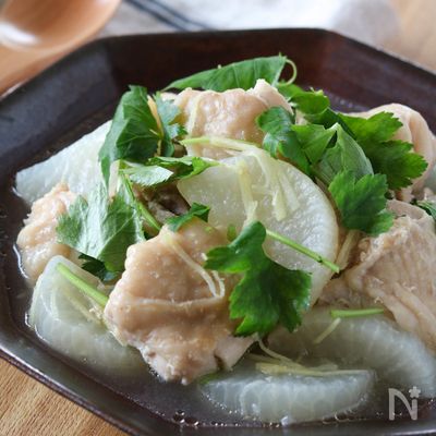 旨みたっぷり『鶏大根の塩煮』