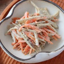 レンジで3分！【味噌マヨごぼうサラダ】