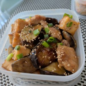 Reonの作ってみた!投稿(【ご飯がすすむ！茄子と鶏肉のポン酢照り焼き】男子受け抜群)