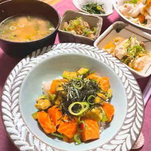 633toの作ってみた!投稿(【5分でできる】ごま油香るサーモンポキ)