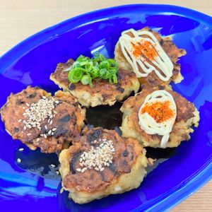 Tsuneaki Okadaの作ってみた!投稿(【ワンパン焼き鳥風つくね】甘辛だれに３種のトッピングで♪)