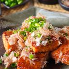 【1品でご馳走】厚揚げのコロコロステーキしょうが味噌