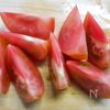 野菜が美味しい「トマトと玉子の野菜炒め」の下準備