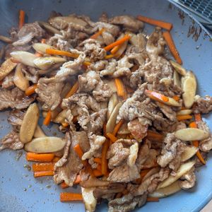 Michamiの作ってみた!投稿(ごはんが進むあの味！『豚こま肉のきんぴら炒め』)
