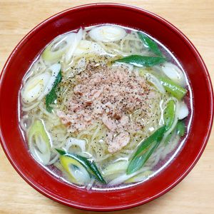 よっこの作ってみた!投稿(鍋ひとつですぐできる！【ねぎ塩ツナ麺】)