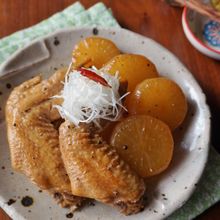 鶏手羽と大根のじんわり醤油煮込み