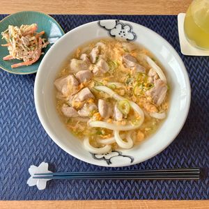 たぁプーの作ってみた!投稿(【鶏肉とふわふわ卵のかき玉うどん】とろ〜り鶏だし麺つゆ♬︎)