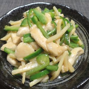 こばぴいの作ってみた!投稿(鶏むね肉で絶品！〈鶏むねのチンジャオロース〉節約＆ヘルシー！)