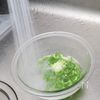 【３分副菜】レンジで簡単♪ピーマンと桜えびの胡麻和えの工程3