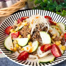 電子レンジで完結！【夏野菜のジャージャー麺風冷やしうどん】