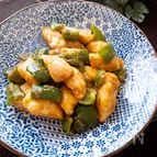 ごまの風味がたまらない♡ささみとピーマンのごまポン照り焼き