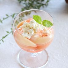 レモンで手作り!カッテージチーズと桃のグラスデザート