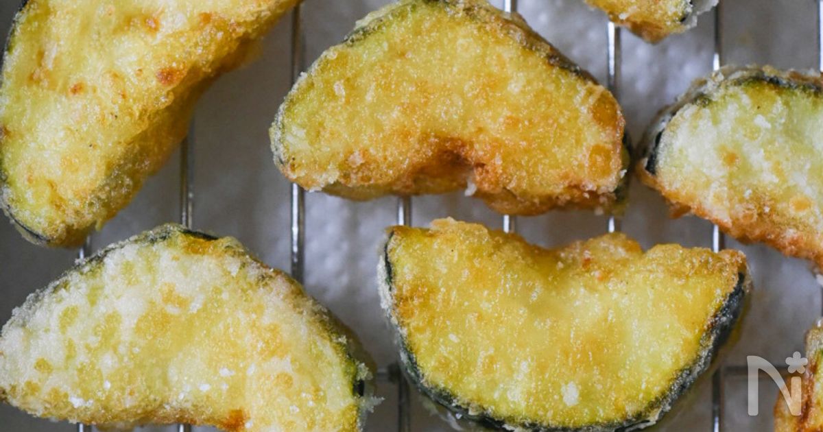 ケトパルメザンチーズをまぶしたズッキーニフライのレシピ