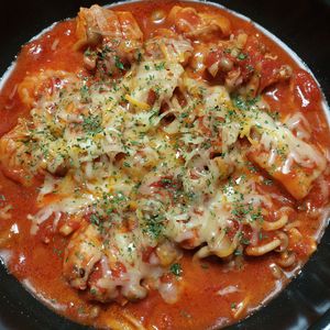 よっこの作ってみた!投稿(【男子大絶賛！ヤンニョム風じゃがチーズチキン】スタミナ満点♡)