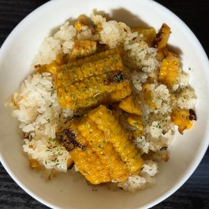 1061482の作ってみた!投稿(甘みと香ばしさがぎゅっ【焼きとうもろこしのバター醤油ご飯】)